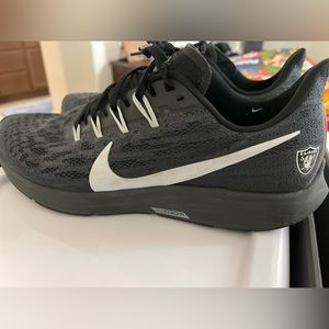 Oakland Raiders / Las Vegas Raiders Nike Air Zoom Pegasus 36 Running Shoes